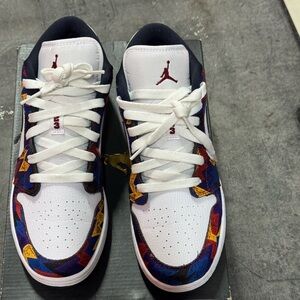 Air Jordan 1low SE (GS) Colorful Sneakers